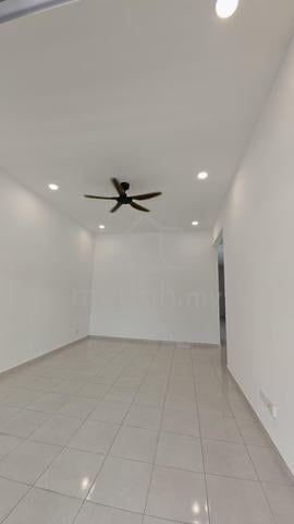 Bandar putra Kulai, Jalan Bayan, Single storey New House. Partially 1