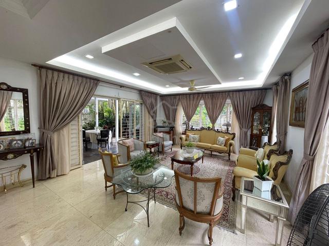 3 Storey BUNGALOW, SS Kampung Tunku,  Petaling Jaya 1