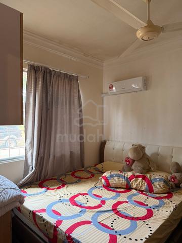 cozy room 1