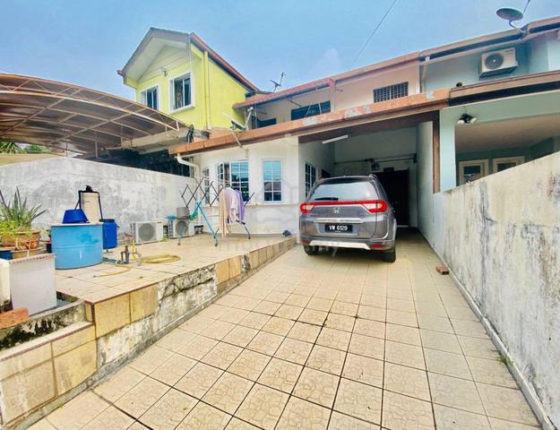 RENOVATED! 2 Storey Terrace Jalan Catur, Seksyen 11, Shah Alam 1