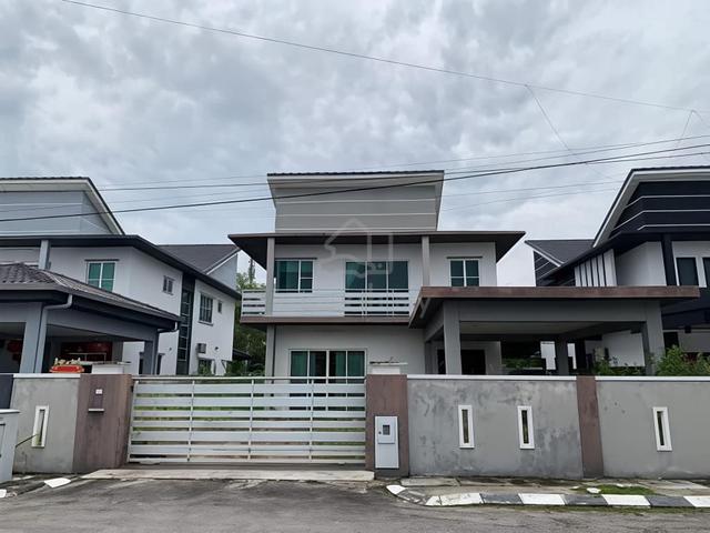 Freehold 2 Storey Luxury Bungalow @ Taman Rasa Sayang, Hutan Melintang 1