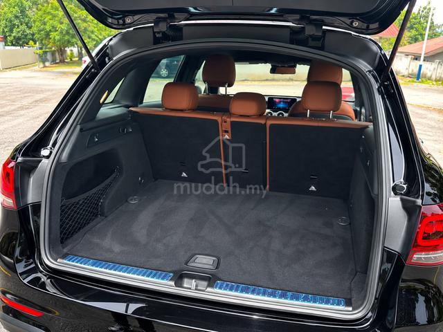 2021 Mercedes Benz GLC300 4MATIC AMG (1 Owner) - 4