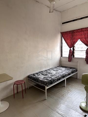 Bilik Sewa Perempuan Single selesa & roomate baik hati 1