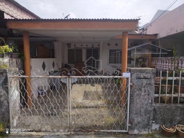 CHEAP FREEHOLD Single Storey Hilir Garden, Ujong Pasir, Town 1