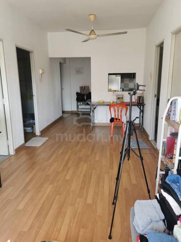 Apartment Impian 1