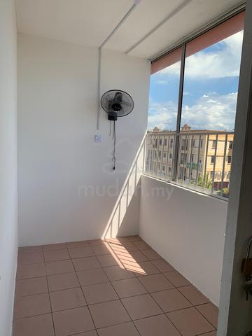 Damai Window Sunny Room - For Rent - Female Only - Damai Plaza Luyang 1