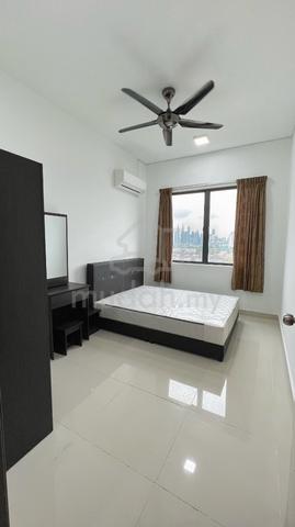 Middle Room at Bayu@Pandan Jaya, 5 Mins walk to LRT,1+1Depo only 1