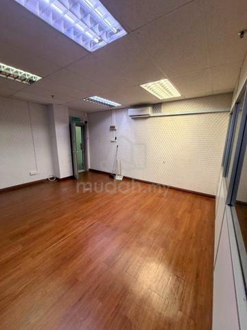 Office Menara uncang emas ue3 nr LRT Miharja Cheras KL Next Viva mall 1