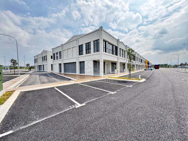 CORNER LOT FACING MAIN ROAD New Shop Lot Serene Square GF & 1F 1