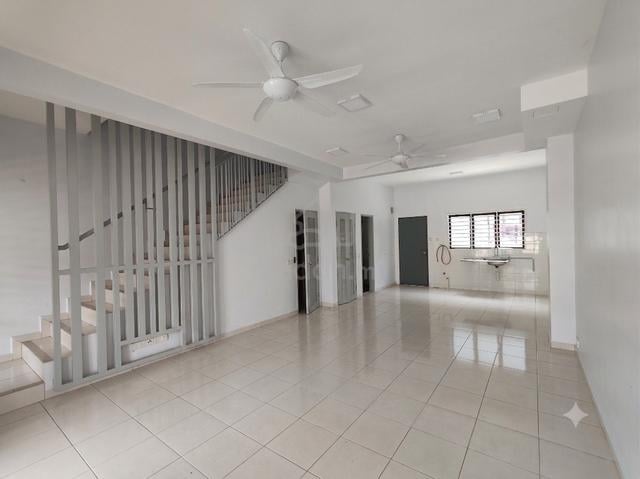 Setia Permai Terrace House 18x65 For Rent 1