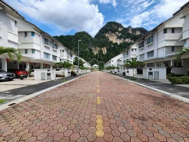 Montbleu fully furnished townhouse upper unit‼️  💲 RM 2