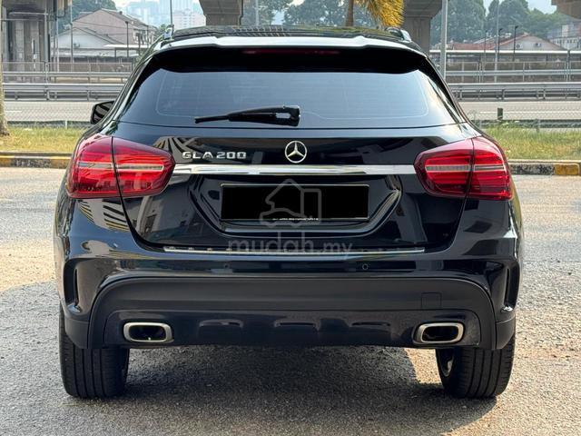 2018 Mercedes Benz GLA200 1.6 NIGHT EDITION SUV - 4