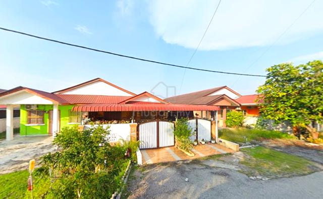 Furnished Fully Renovated 1 Storey Tmn Air Manas, Sabak Bernam 1