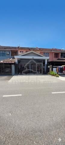 Double Storey Terrace House in Taman Mawar, Pasir Gudang 1