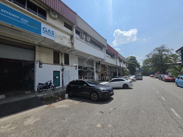 For Rent 1.5 Storey Factory, at Lima Kedai Iskandar Puteri 1