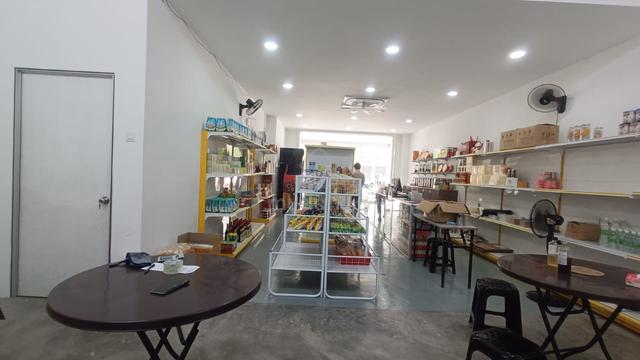 Bandar Bukit Raja - Jalan Rodat Shop for Rent 1
