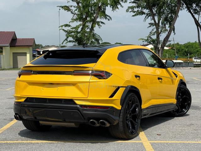 2023 Lamborghini URUS 4.0 PERFORMANTE AKRAPOVIC - 2