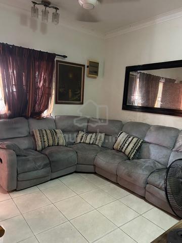 Semi Furnished 2 Story House at USJ 1 Pinggiran Subang Jaya 2