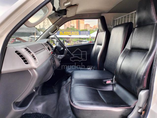2006 Toyota HIACE 2.5 PANEL VAN 100% No Accident - 5