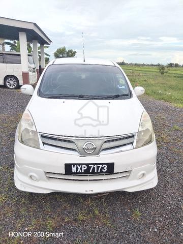 2012 Nissan GRAND LIVINA 1.6 IMPUL MC FACELIFT (A) - 3