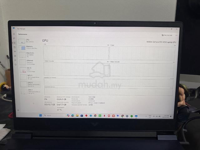 HP Victus 16 Gaming Laptop - photo 3 of 6