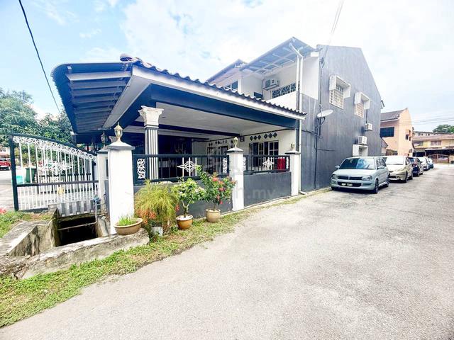 22x75 END LOT Double Storey Taman Rakan Sungai Long Cheras Kajang 1