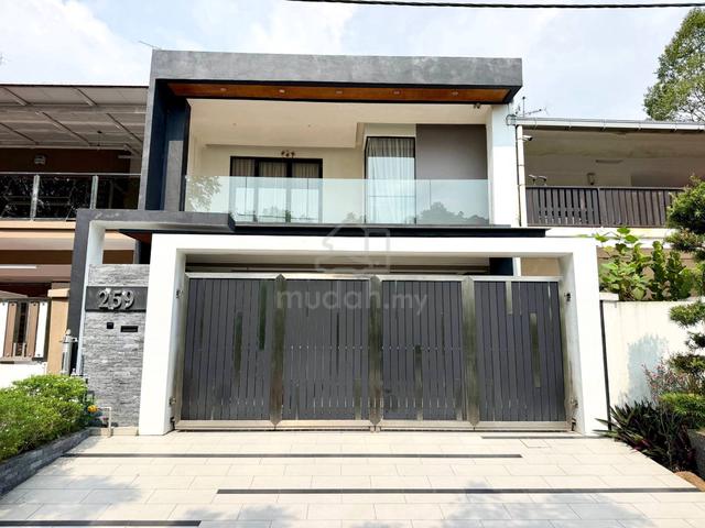Taman Desa baiduri Kulai - Non Bumi 2 Storey - Gated Guarded Big Size 1