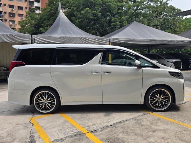 2022 Toyota ALPHARD 2.5 S 4.5/21k km Ready Stock - 2