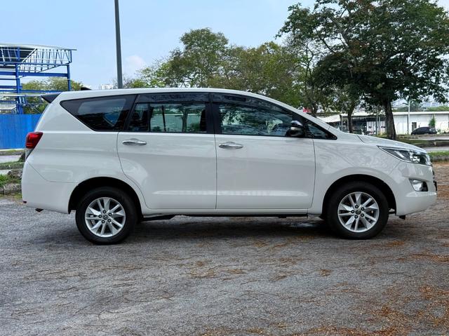 2017 Toyota INNOVA 2.0 G (A) LOW MIL / 7 SEAT MPV - 4