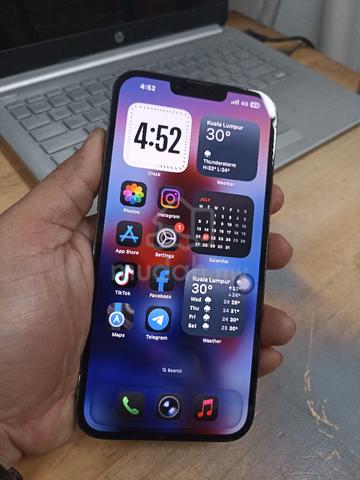 Carousel Image