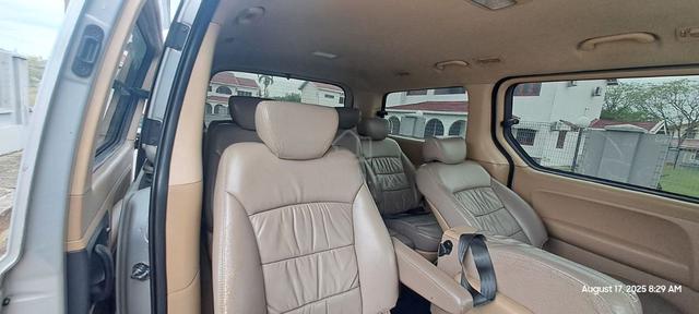 2010 Hyundai GRAND STAREX 2.5 ROYALE (A) - 5