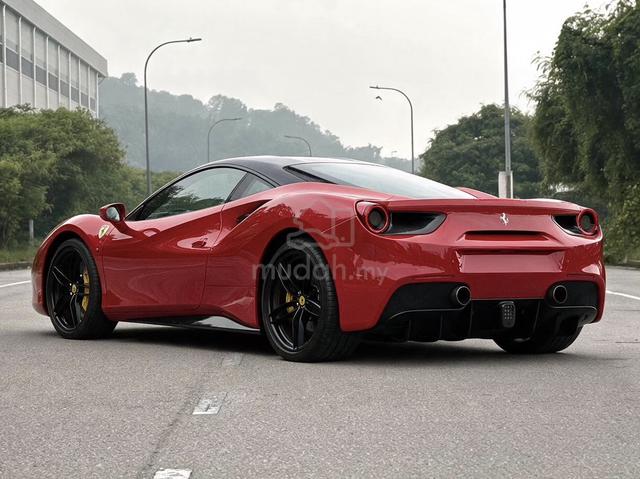 2016 Ferrari 488 GTB CAM/LIFT/CARBON/RACING SEATS - 2