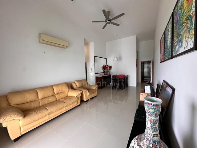 SkyVilla Condominium (MJC) 1