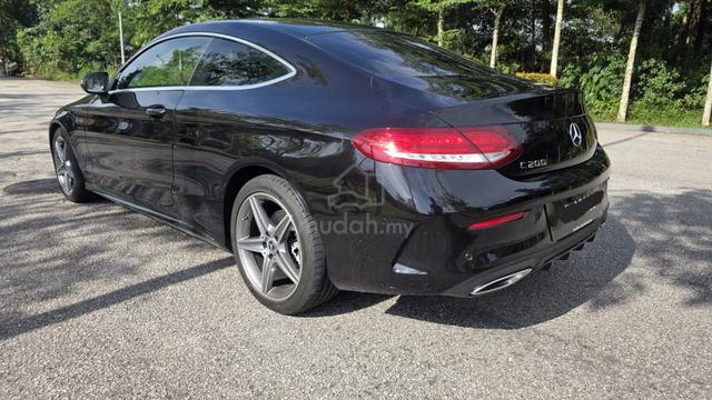 2018 Mercedes Benz C200 2.0 COUPE AMG LINE (CBU) - 4