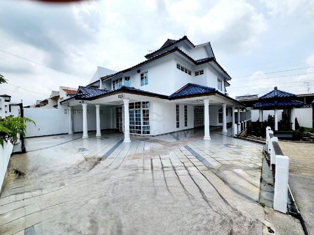 Taman Pelangi – 3 Storey Semi-D For Sale 1