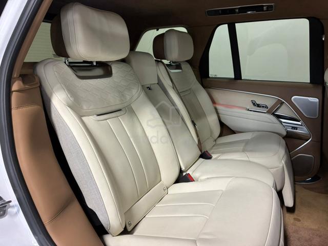 2000KM 2025 Land Rover RANGE ROVER SV P530 4.4 SWB - 4