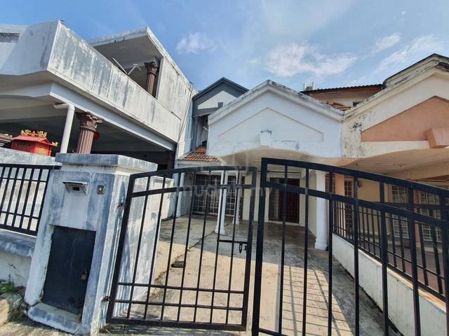 Freehold 2-storey terraced house 20x65, Taman Kajang Prima 1