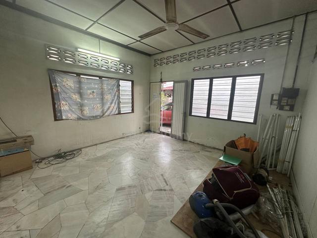 Ipoh Garden / 1 Storey Bungalow / 4050 sqft / 6R2B / Chinese Area 2