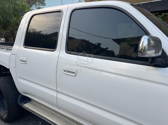 2002 Toyota HILUX 2.8 MY00 LN166R (M) - 5