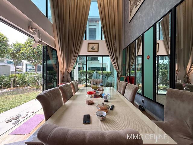 For rent Setia Alam Duta Villa 3.5 Storey Corner Lot Terrace House 1