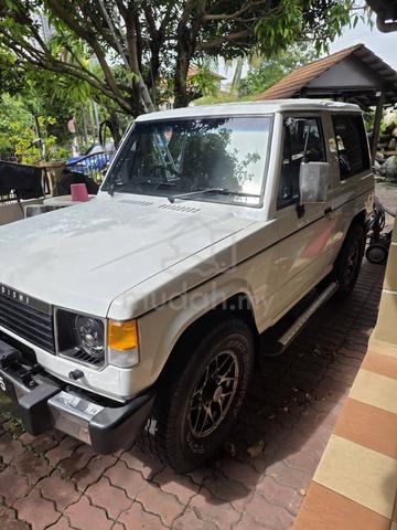 1995 Mitsubishi PAJERO 2.6 L044G (M) - 4