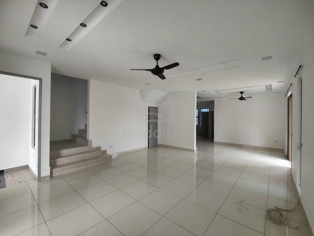 Dato Onn, Perjiranan 15, Double Storey Corner Lot, Johor Bahru 1