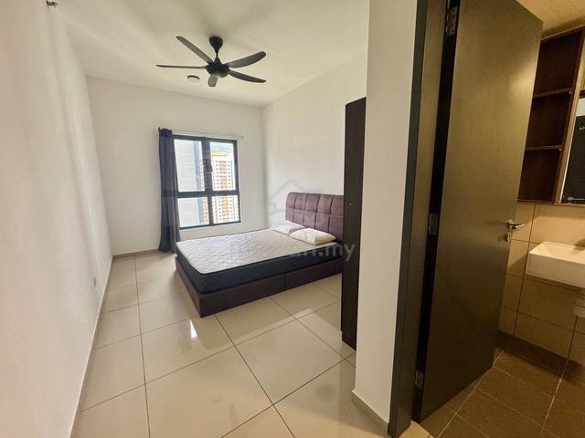 D'Quince Damansara Perdana|Master Room with Private Bathroom (No AC) 1