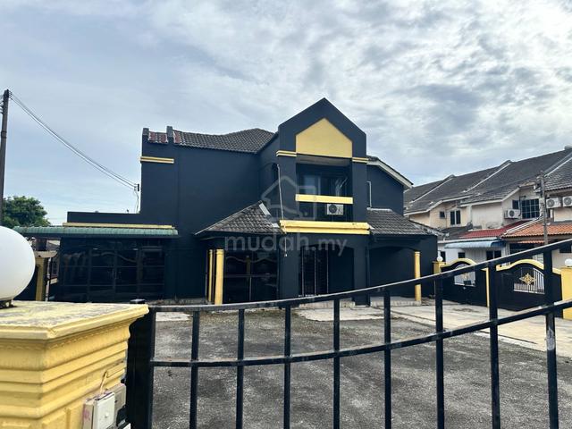 2-Storey Bungalow | Corner Lot | Spacious Compound | Direct Owner 1