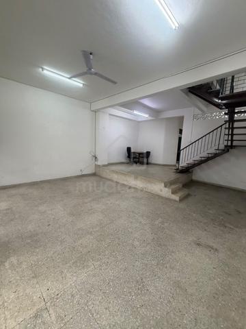 Eng Ann 2 Storey House,4 Room 3 Toilet, Jalan Meru Klang 1