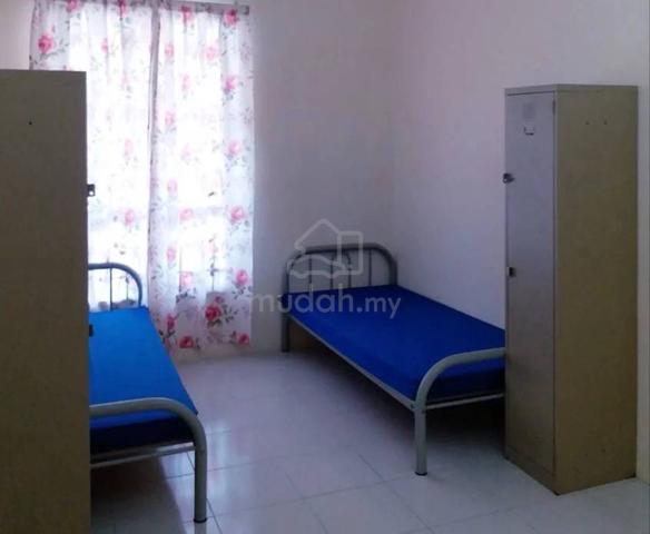 Bilik Sharing Muslimah Untuk Disewa (Master Bedroom) 1