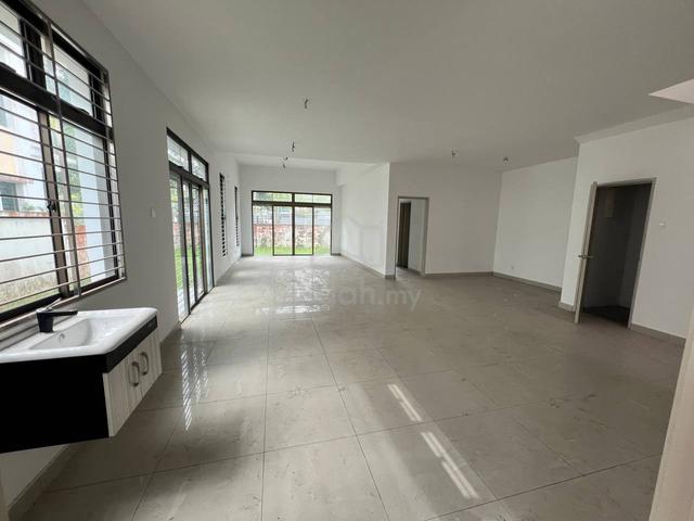 Cheap / Daiman Jaya @ Kota Tinggi / 2 Sty Semi Detached / Gated 1