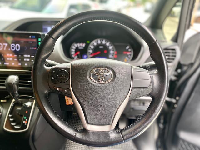 2015 Toyota VOXY 2.0 ZS KIRAMEKI 💥 3Year Warranty - 5