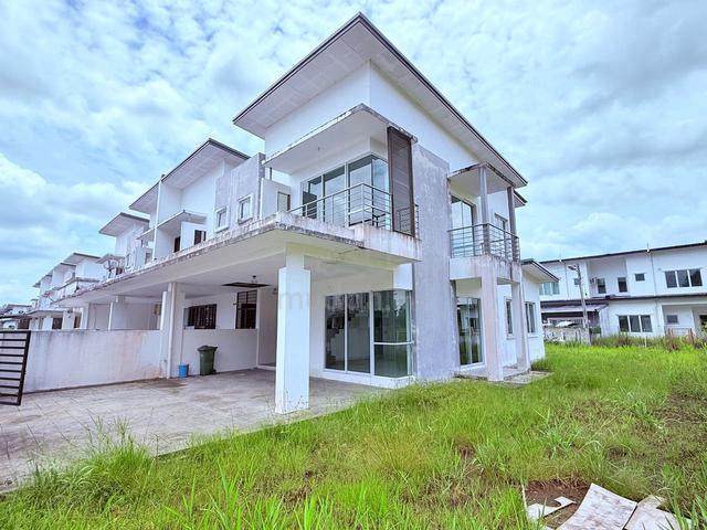 Bukit Berangan Muara Tuang Double Storey Corner House 1