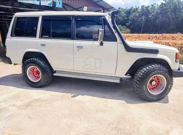 1995 Mitsubishi PAJERO 2.5 (A) - 3